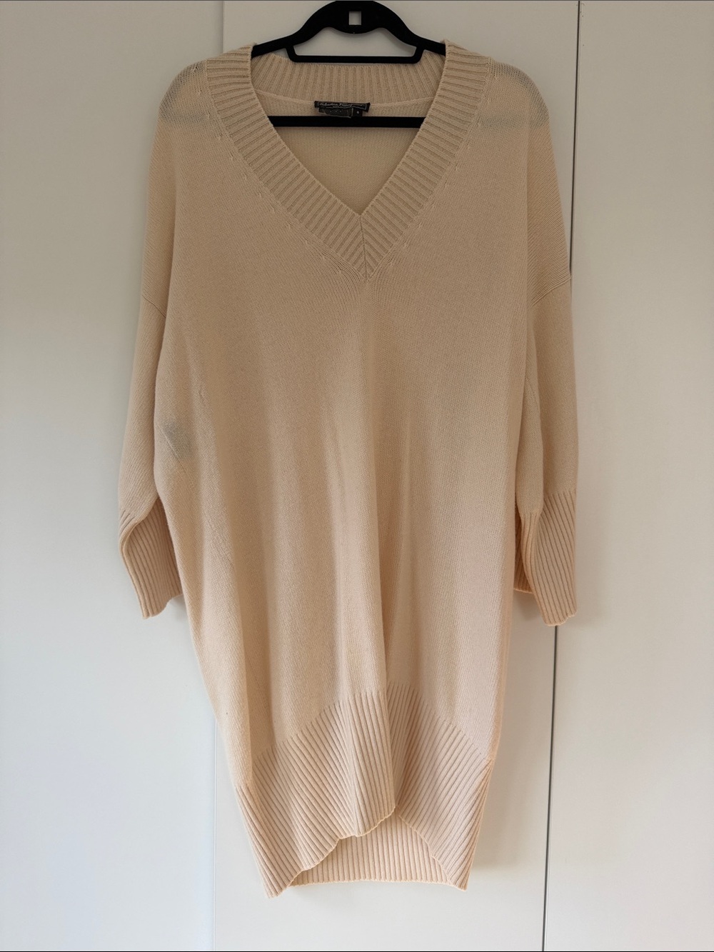 Salvatore Ferragamo Cream V-Neck Long Knit Sweater Dress